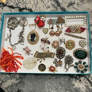 Vintage Brooch Lot